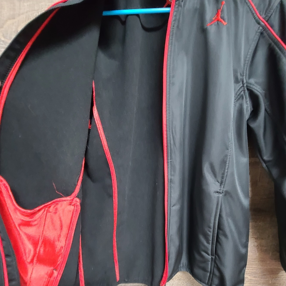 Jordan Jacket B - Picture 8 of 10
